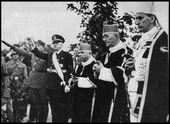 Arzobispo Católico Stepinac con Nazis de Ustashi